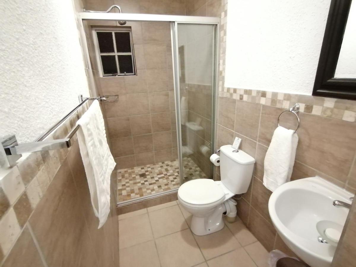 Fourways Bnb Johannesburg Luaran gambar